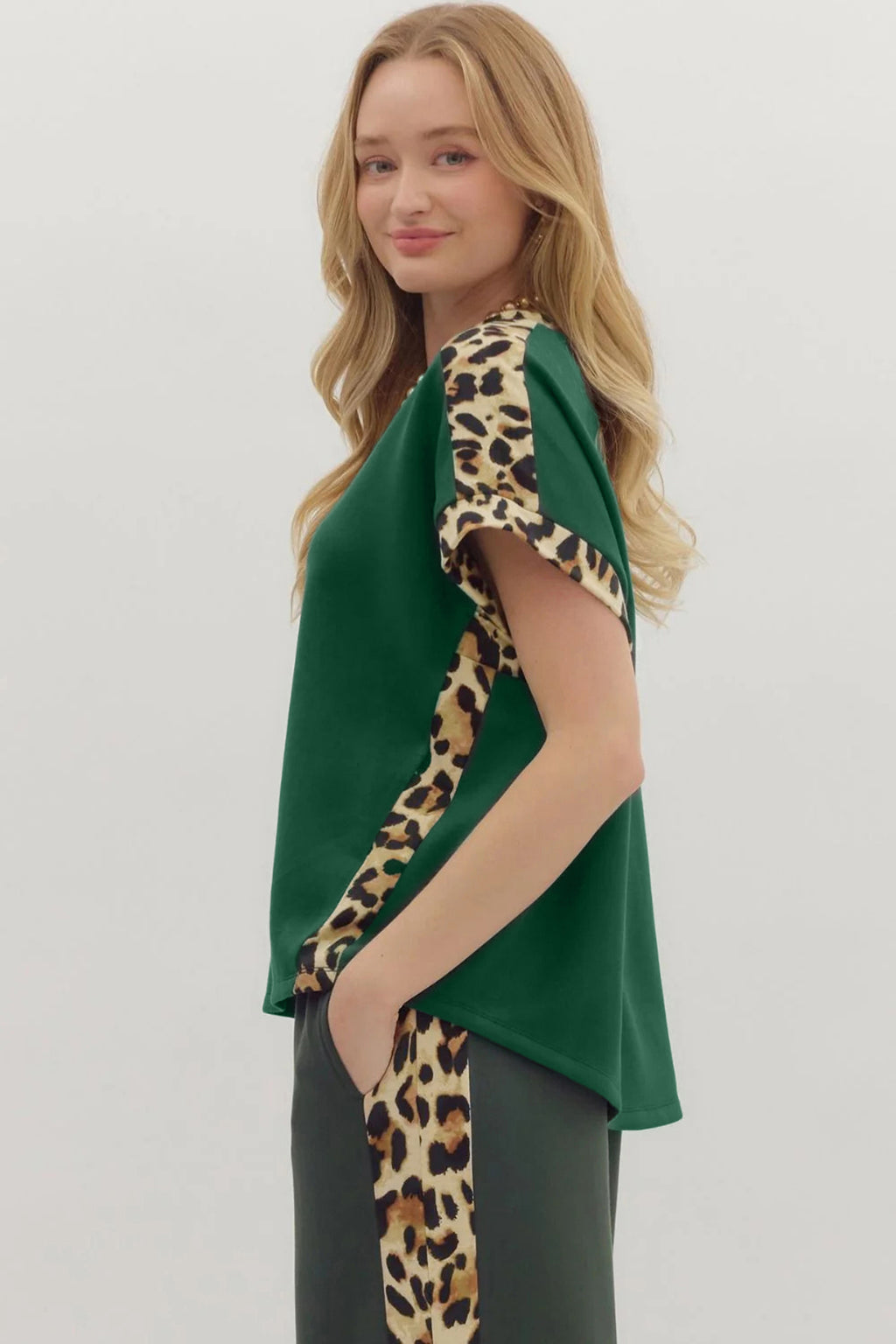 Colored Leopard Trim Round Neck  T Shirt